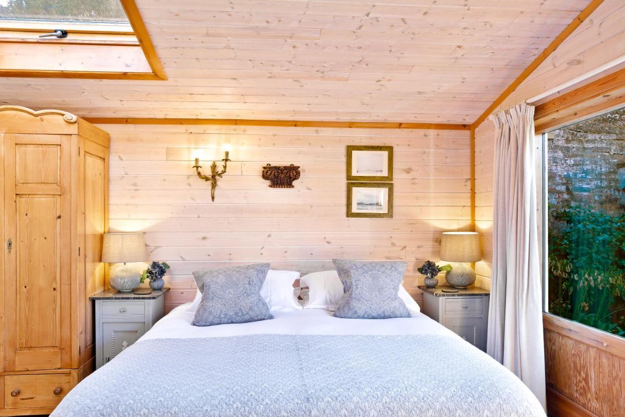 The Lodge - Luxury Lodge With Super King Size Bed, Kitchen & Shower Room Hurstpierpoint ภายนอก รูปภาพ